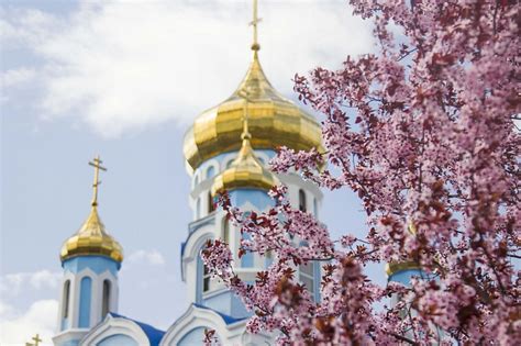 Влияние православных праздников на крещение