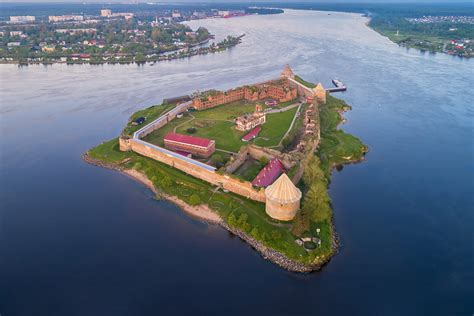 Дни недели, когда паром ходит на крепость Орешек