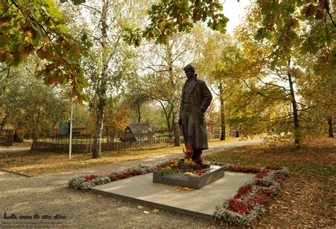 История празднования дня рождения Есенина в его родном поселке