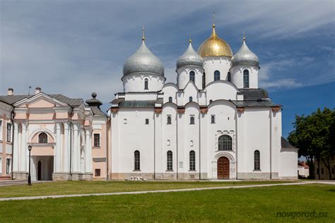 История софийских соборов в Киеве и Новгороде