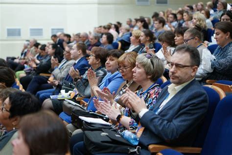 Поддержка учителей и преподавателей