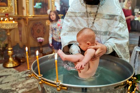 Реализация водной процедуры: как проводится крещение в церкви